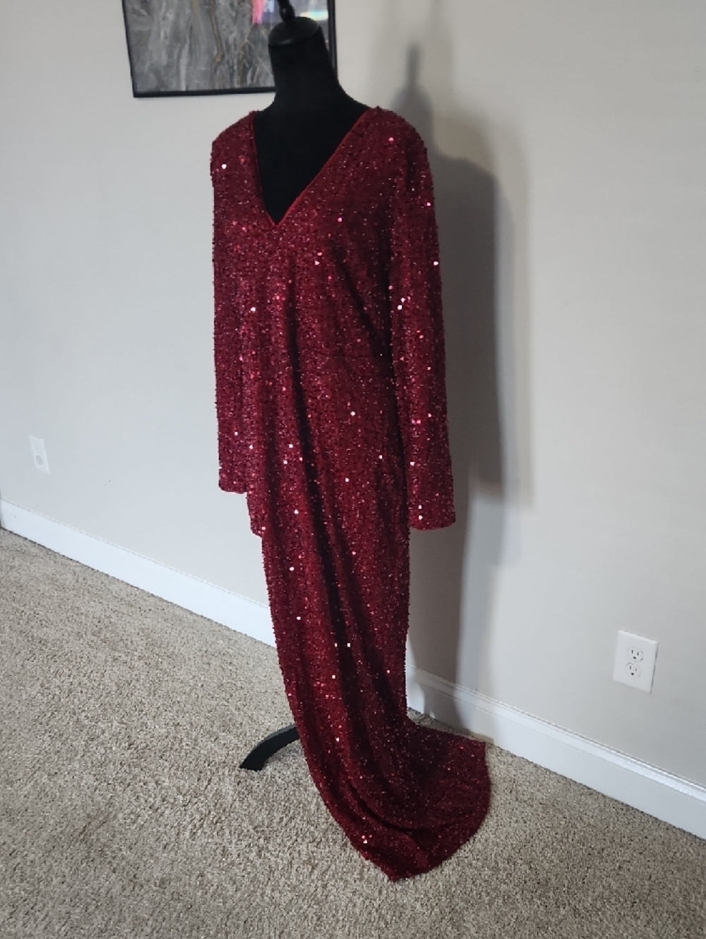 Sparkling Burgundy Sequin Long-Sleeve V-Neck Dress - Picture 3 of 4